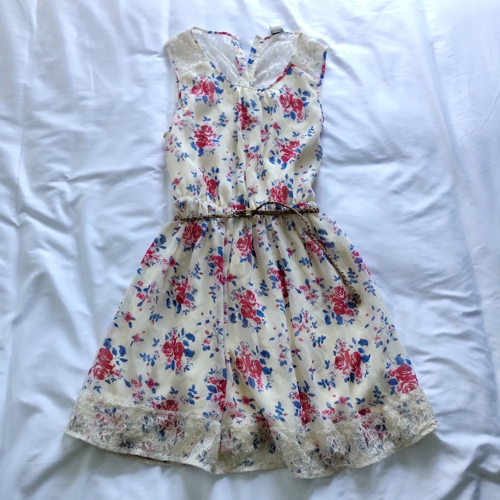 Forever 21 Floral Summer Belted Dress